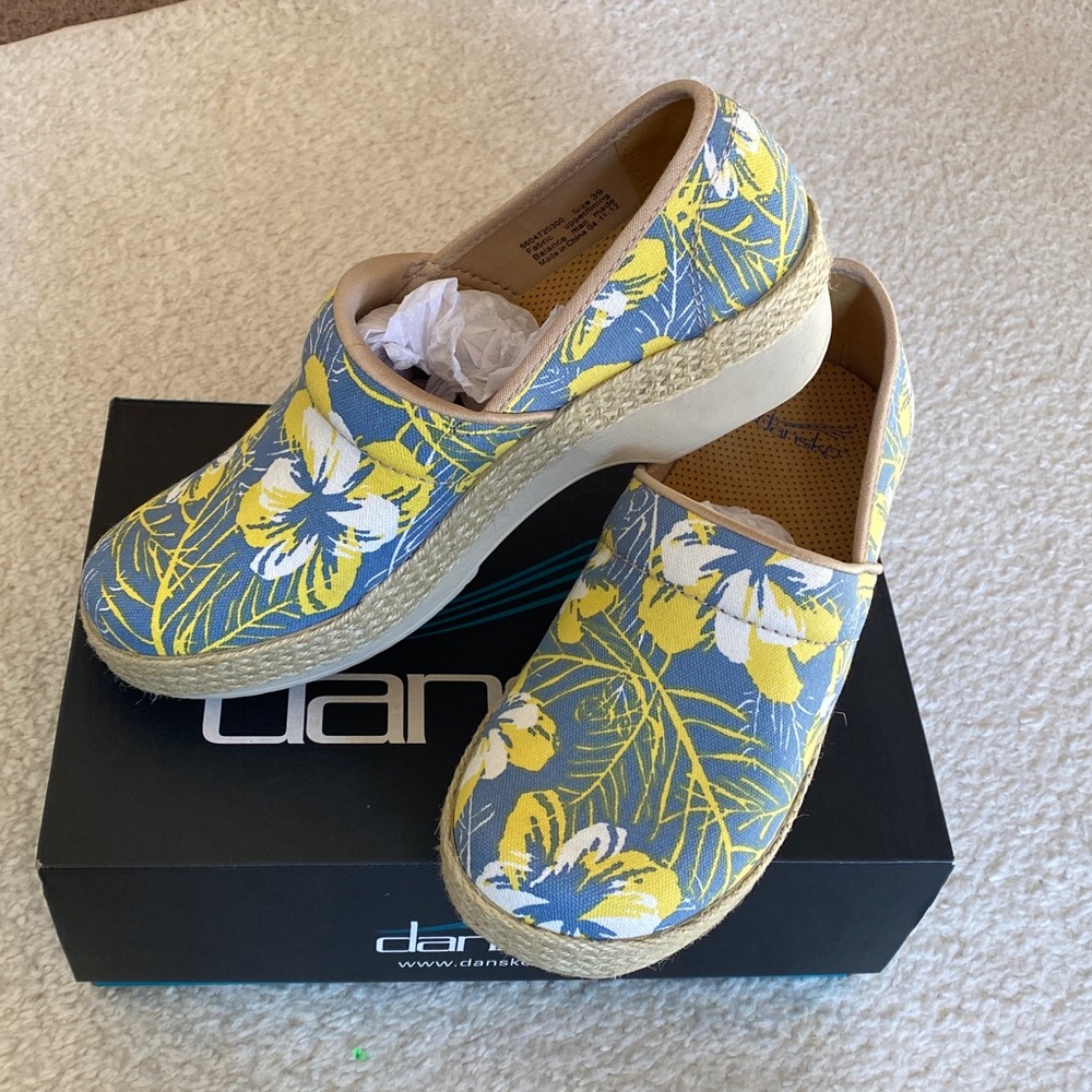 Dansko Blue and Yellow Floral Clogs 39 - Picture 7 of 16